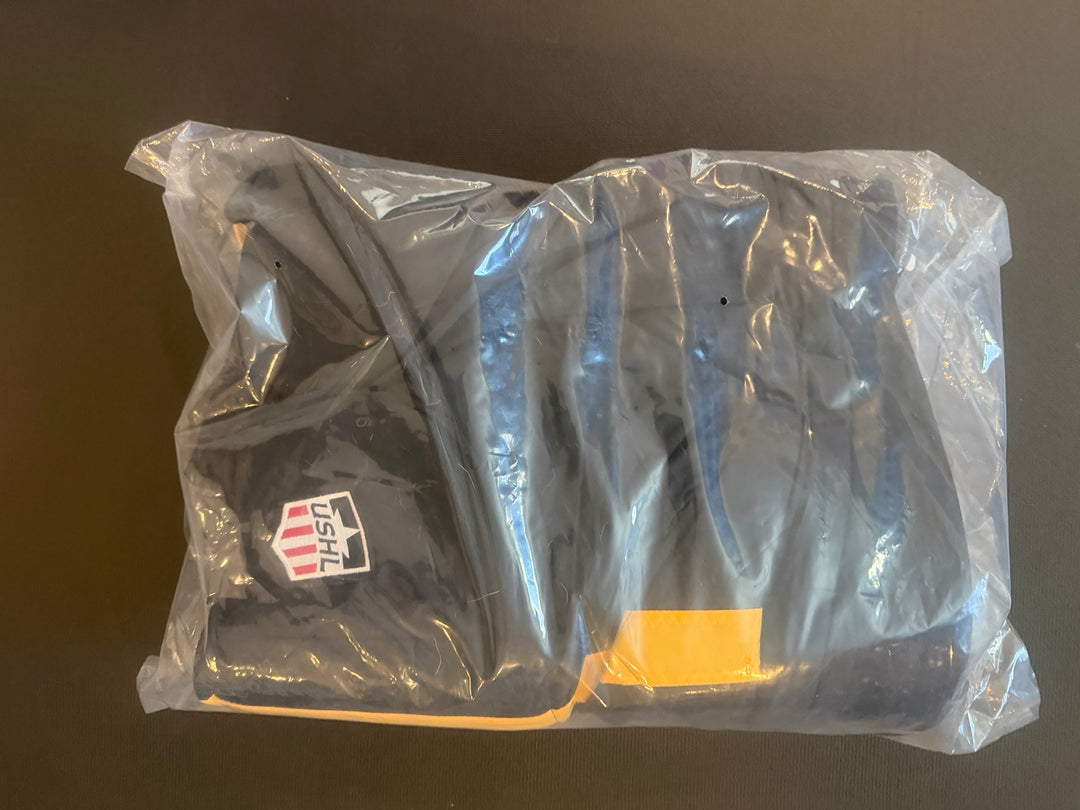 Green Bay Gamblers Bauer hockey pants new in bag back